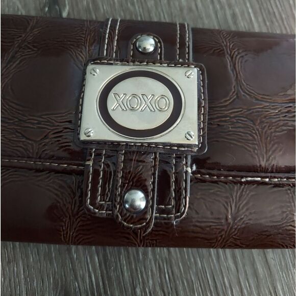 XOXO Vintage Brown Crocodile Print Wallet - Picture 3 of 8